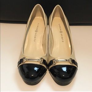 NWOT Karen Scott Two Toned Pump Heels
